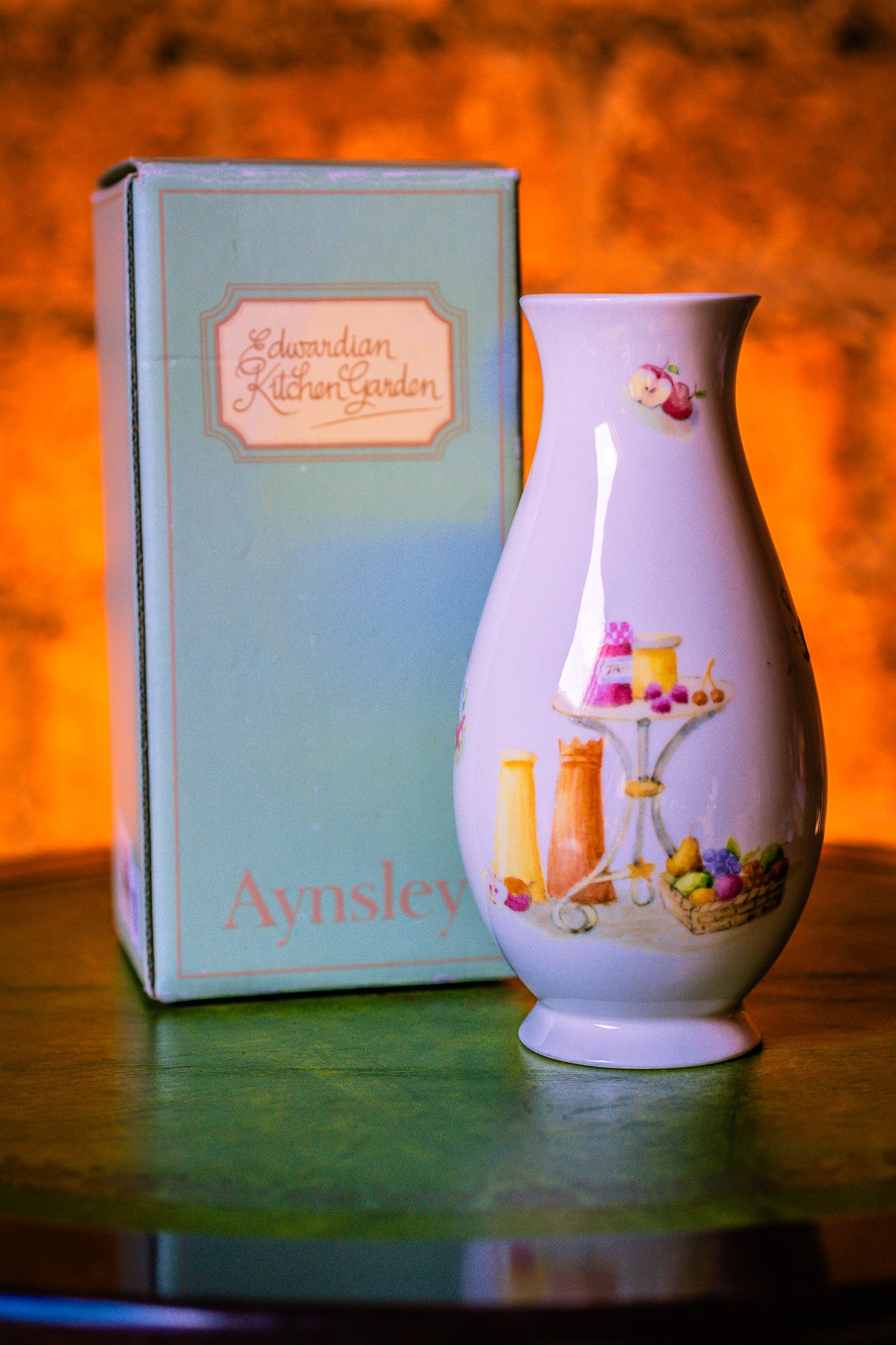 Aynsley Edwardian Kitchen Garden Small Porcelain Vase
