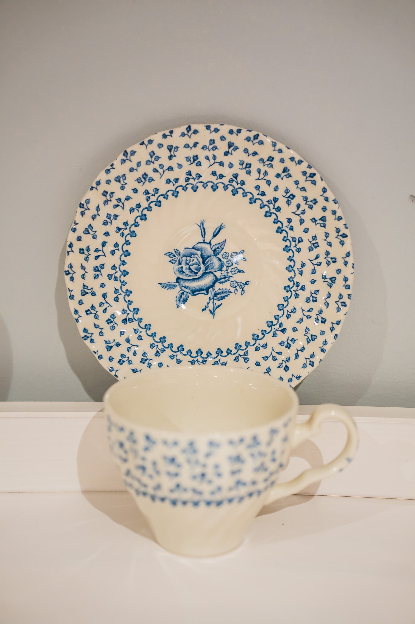 Royal Victoria Rose Bouquet Tea Cup and Saucer set