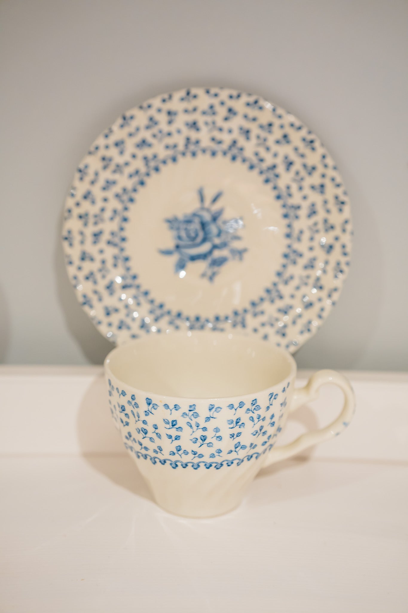 Royal Victoria Rose Bouquet Tea Cup and Saucer set