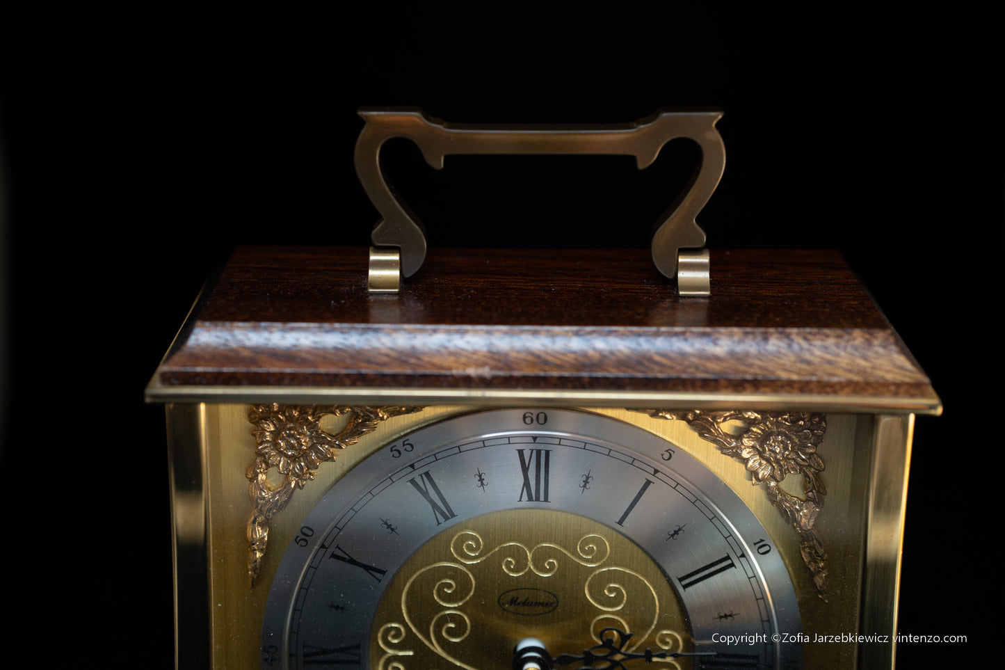 Metamec Battery Operated Quartz Mantle Clock