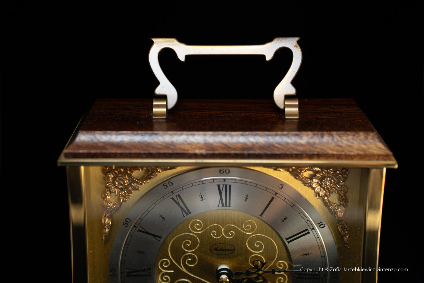 Metamec Battery Operated Quartz Mantle Clock