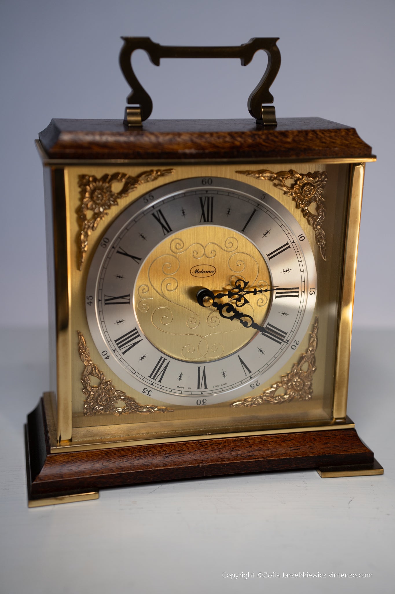 Metamec Battery Operated Quartz Mantle Clock
