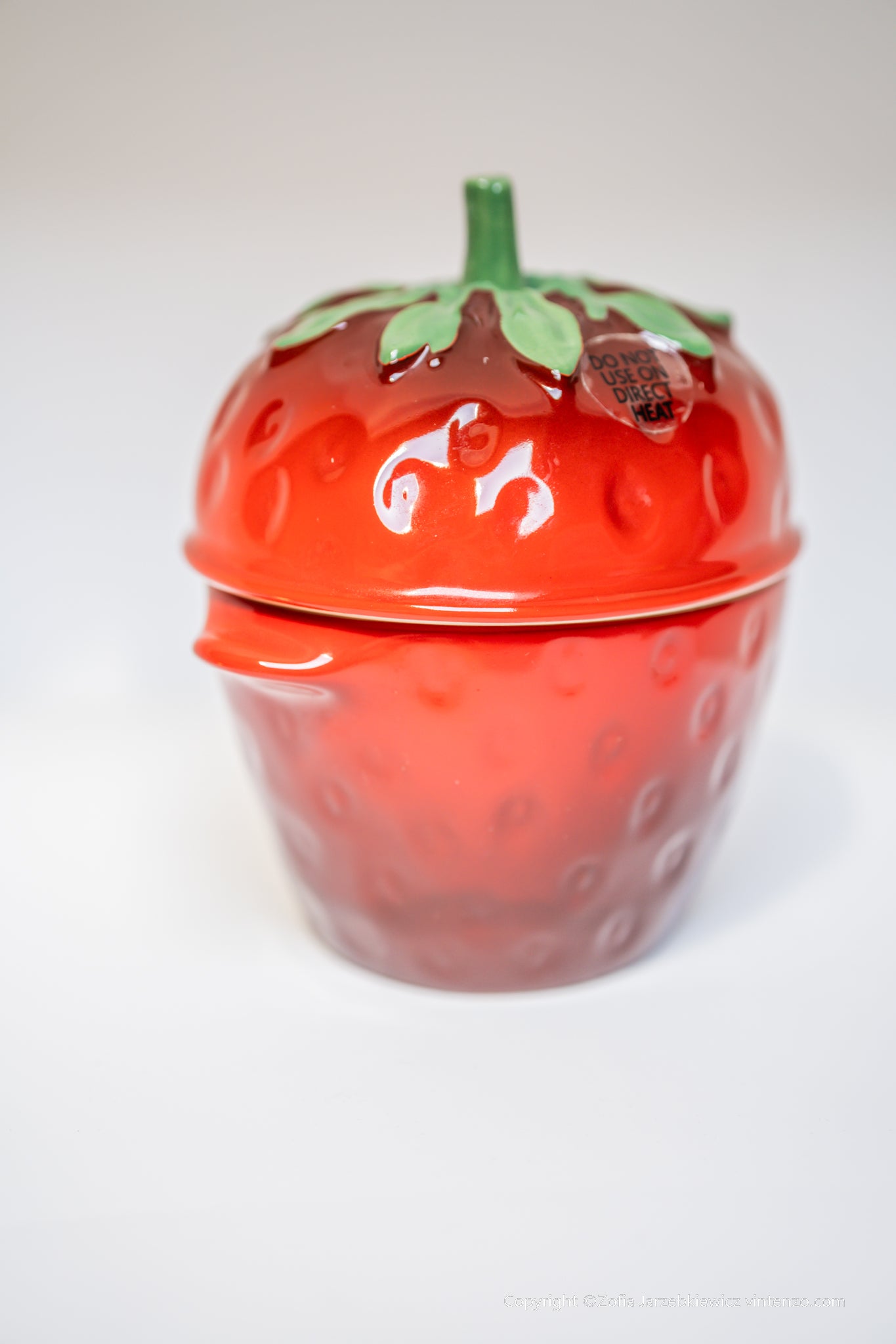 Le Creuset Strawberry Stoneware Ceramic Cocotte