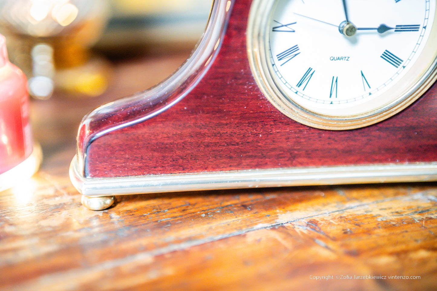 Acctim Quartz Movement Wood Mantle Desk/Shelf Clock