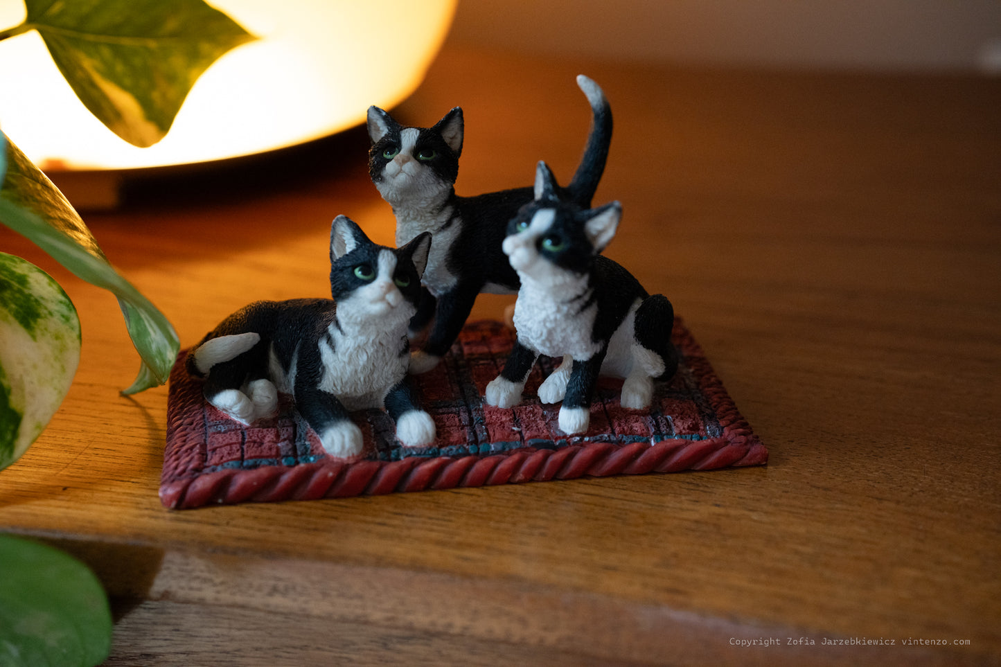 Leonardo Collection ‘Cats Waiting Patiently’ (1999) Figurine