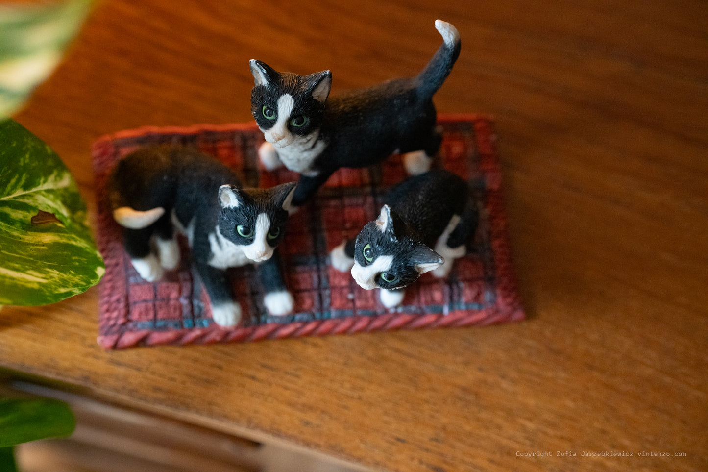 Leonardo Collection ‘Cats Waiting Patiently’ (1999) Figurine