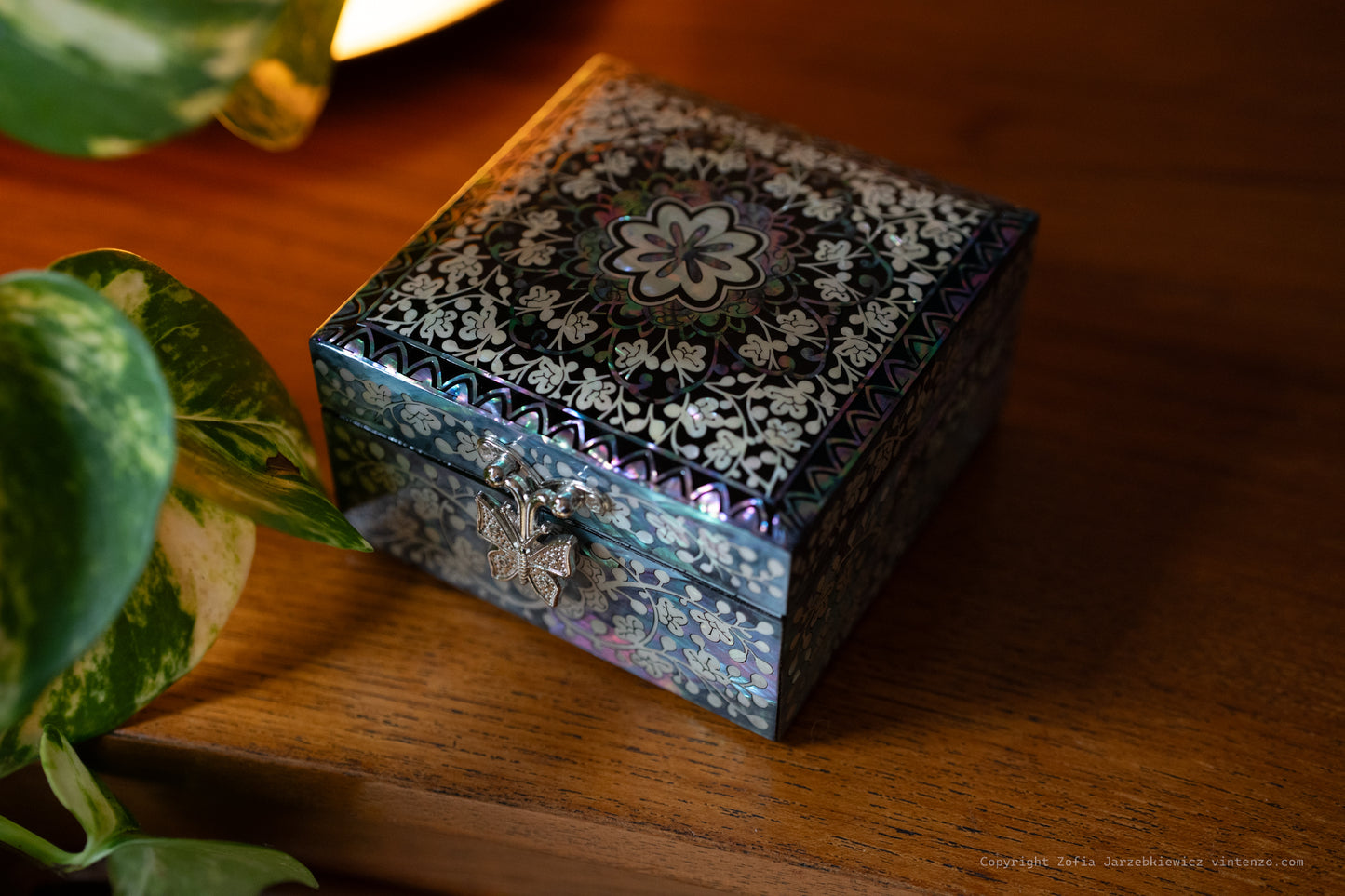 Korean Mother of Pearl Inlaid Jewellery Box Organiser