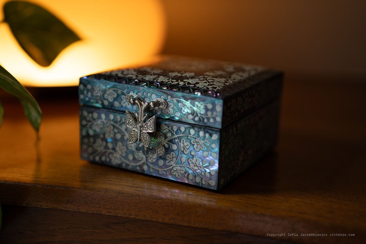 Korean Mother of Pearl Inlaid Jewellery Box Organiser