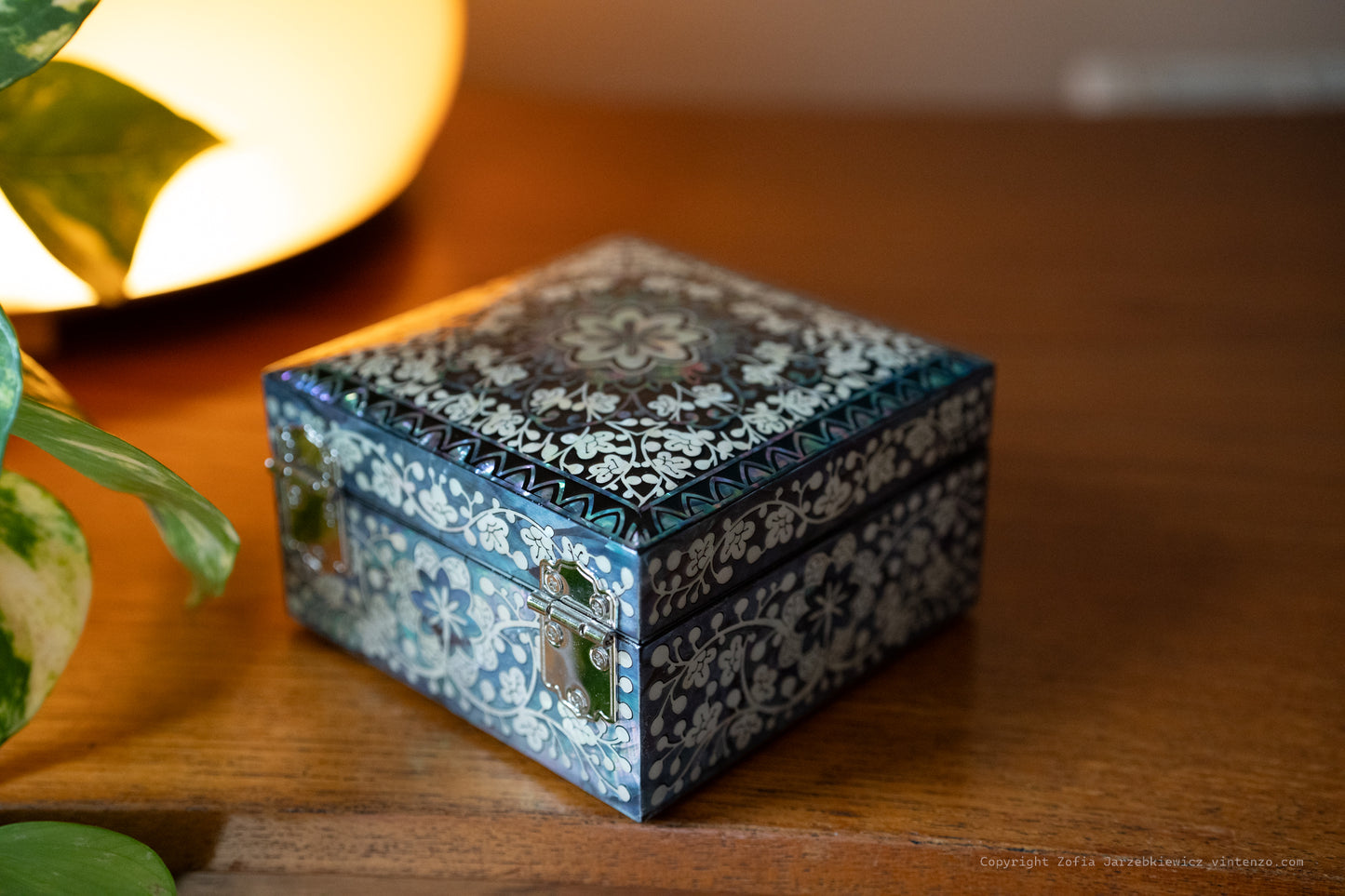 Korean Mother of Pearl Inlaid Jewellery Box Organiser