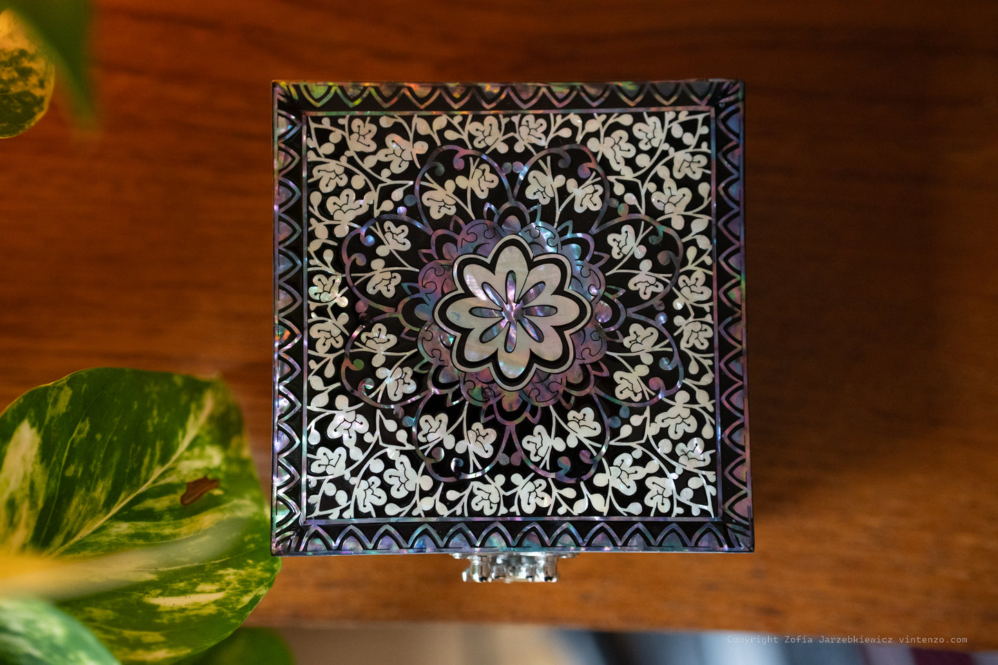 Korean Mother of Pearl Inlaid Jewellery Box Organiser