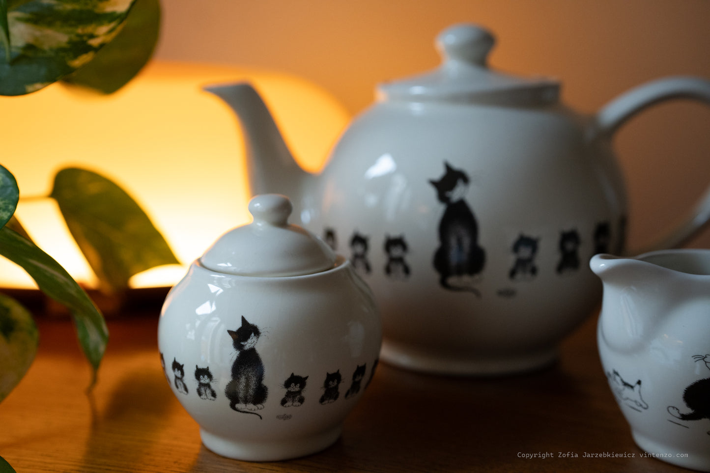 Dubout Cats Teapot, Creamer and Sugar bowl