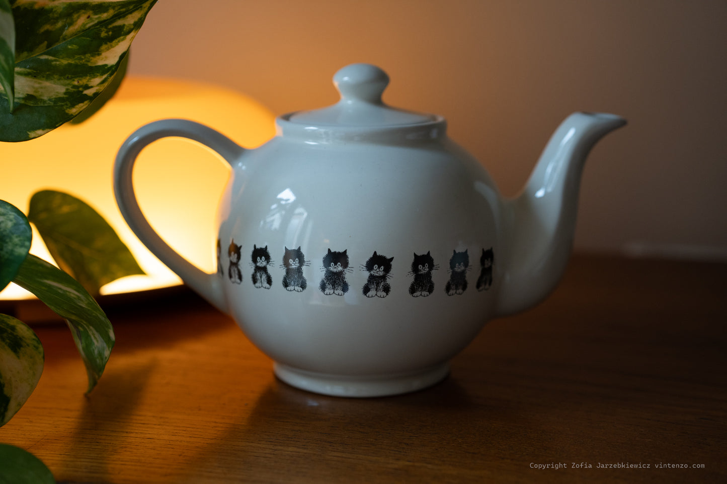 Dubout Cats Teapot, Creamer and Sugar bowl