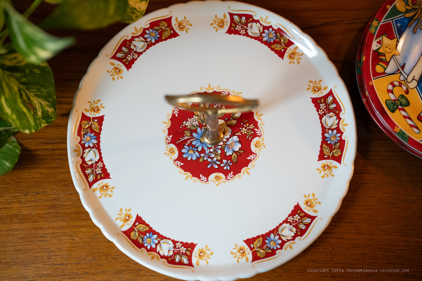 Christmas Serving-Dessert Plate with Handle