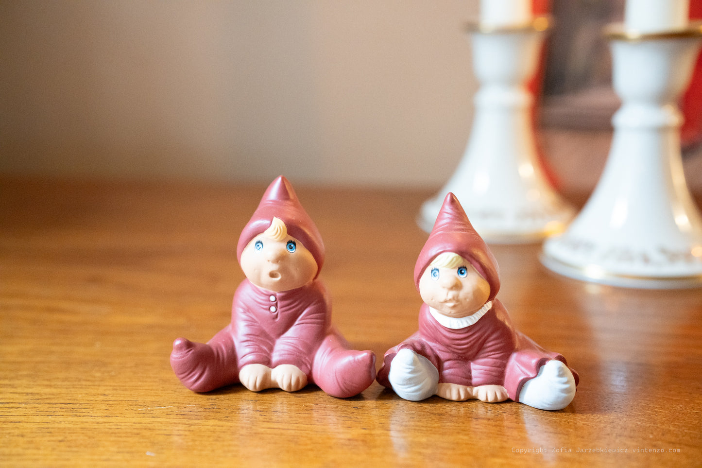 2 Danish Klarborg Elves- Bette Knud and Bette Inger