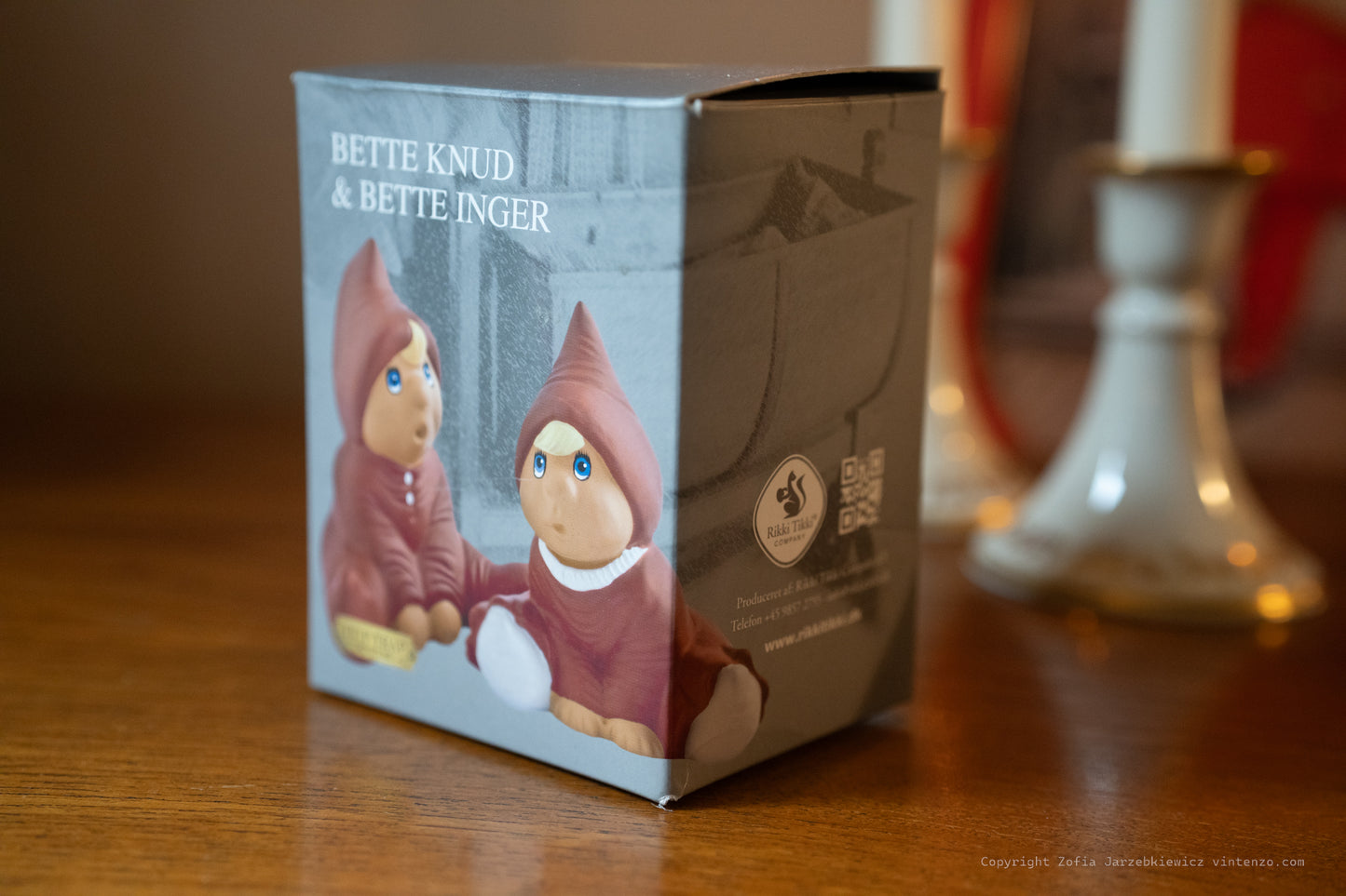 2 Danish Klarborg Elves- Bette Knud and Bette Inger