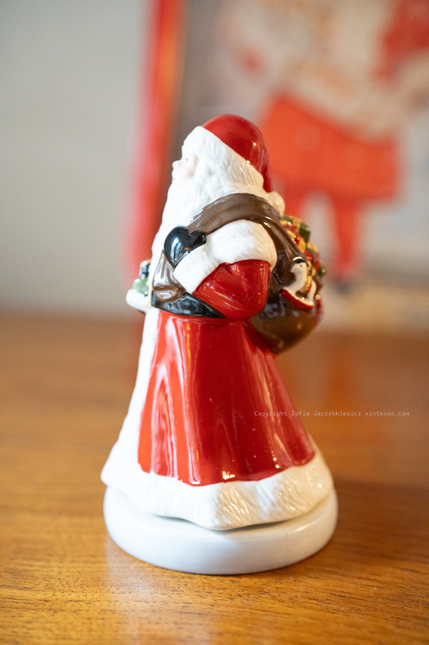 Villeroy and Boch Musical Santa Claus is Coming to Town