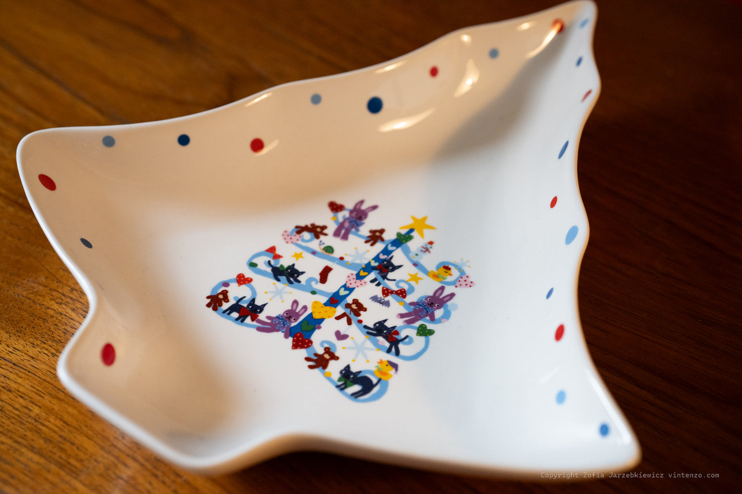 Large Christmas tree-shaped dish