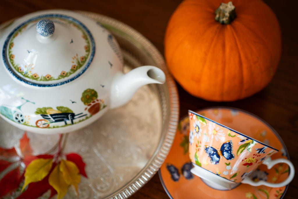Wood And Sons Holly Cottage TeaPot