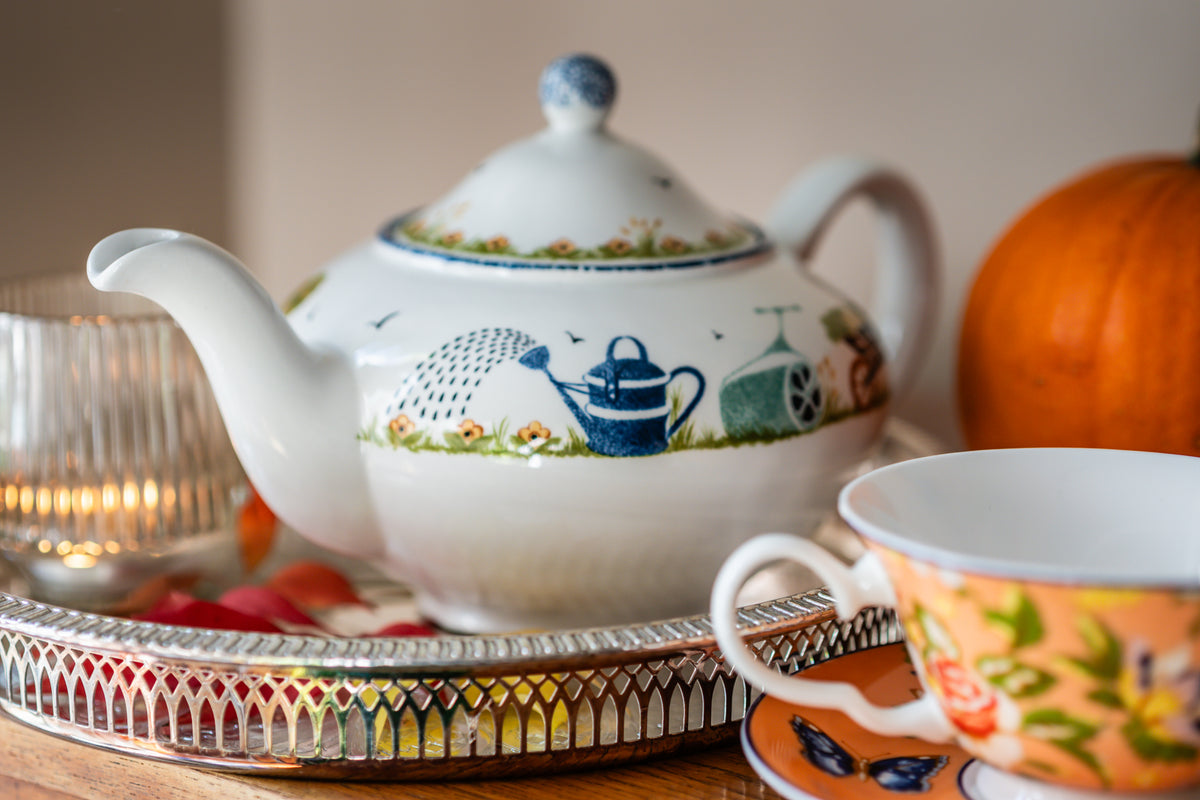 Wood And Sons Holly Cottage TeaPot
