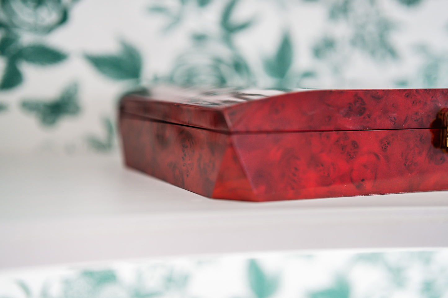 Large Vintage Lacquered Wooden Jewellery Box in Red Roses Pattern