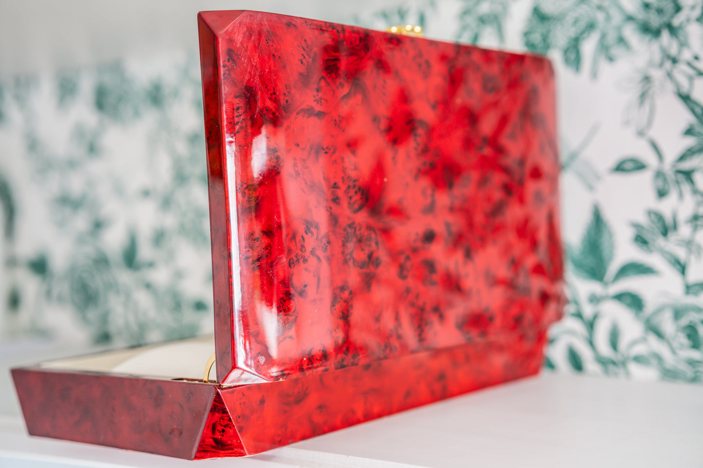 Large Vintage Lacquered Wooden Jewellery Box in Red Roses Pattern