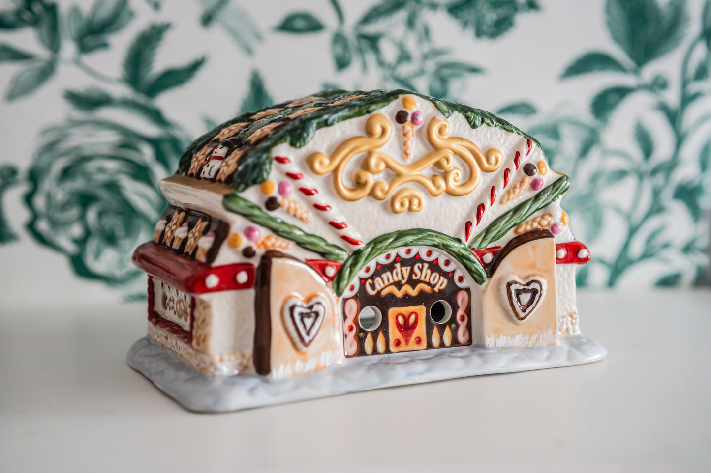 Villeroy & Boch North Pole Express Sweet Shop