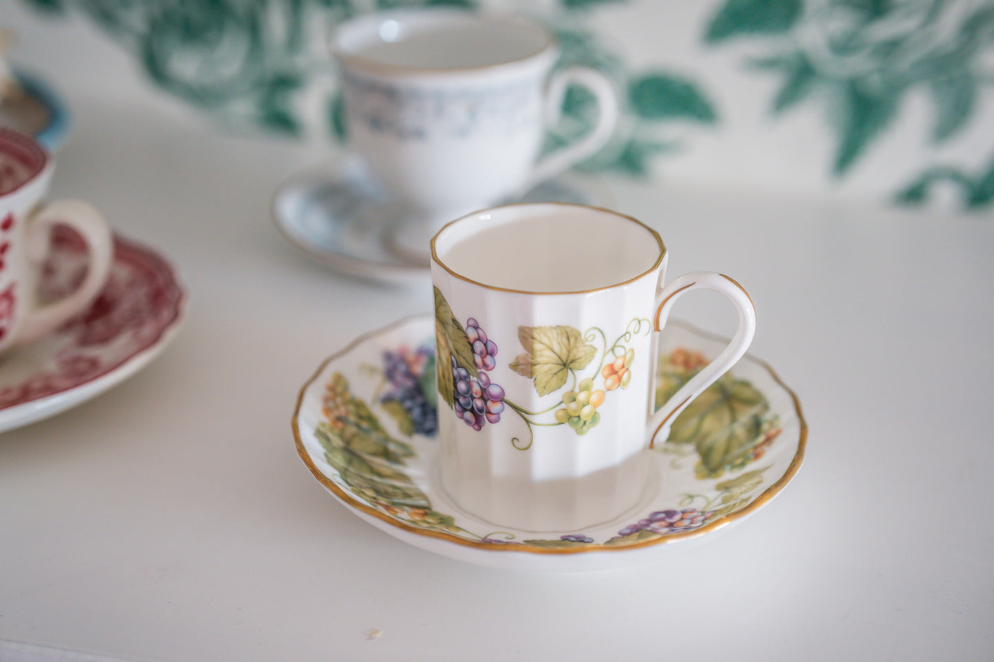 Four Coffee Espresso Cups with Saucers Including Progression, Royal Worcester, RC Ireland and Royal Worcester England