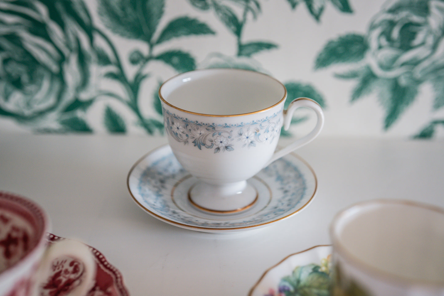 Four Coffee Espresso Cups with Saucers Including Progression, Royal Worcester, RC Ireland and Royal Worcester England