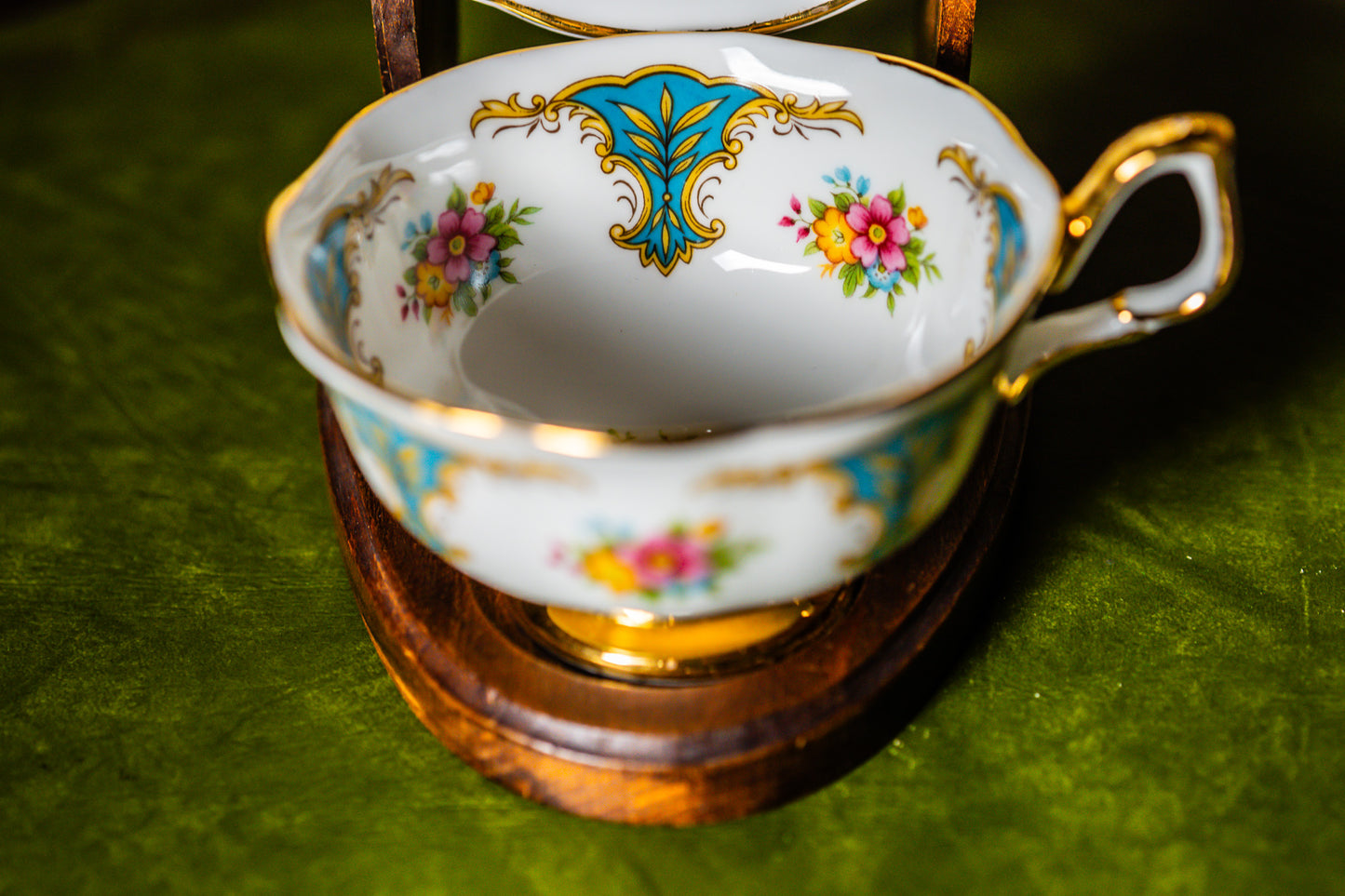 Arklow Irish Green Clover Trio Set – Teacup, Saucer, and Plate