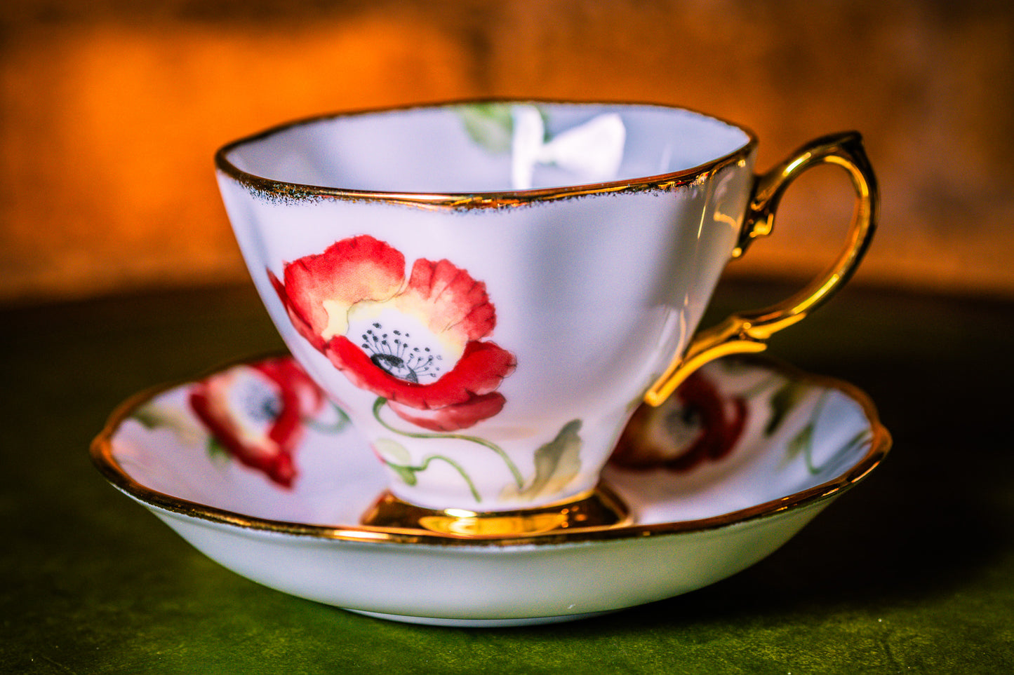 Royal Albert - 100 Years 1970s Poppy, Tea Trio (Cup, Saucer & Plate Pet)