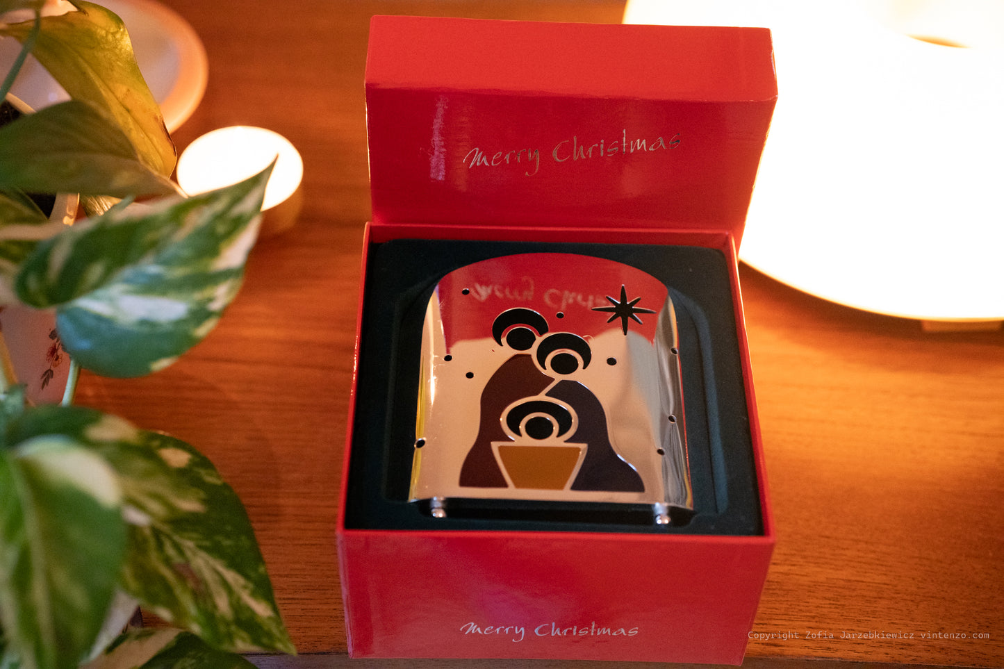 Newbridge Nativity Scene Tealight Candle Holder in Box