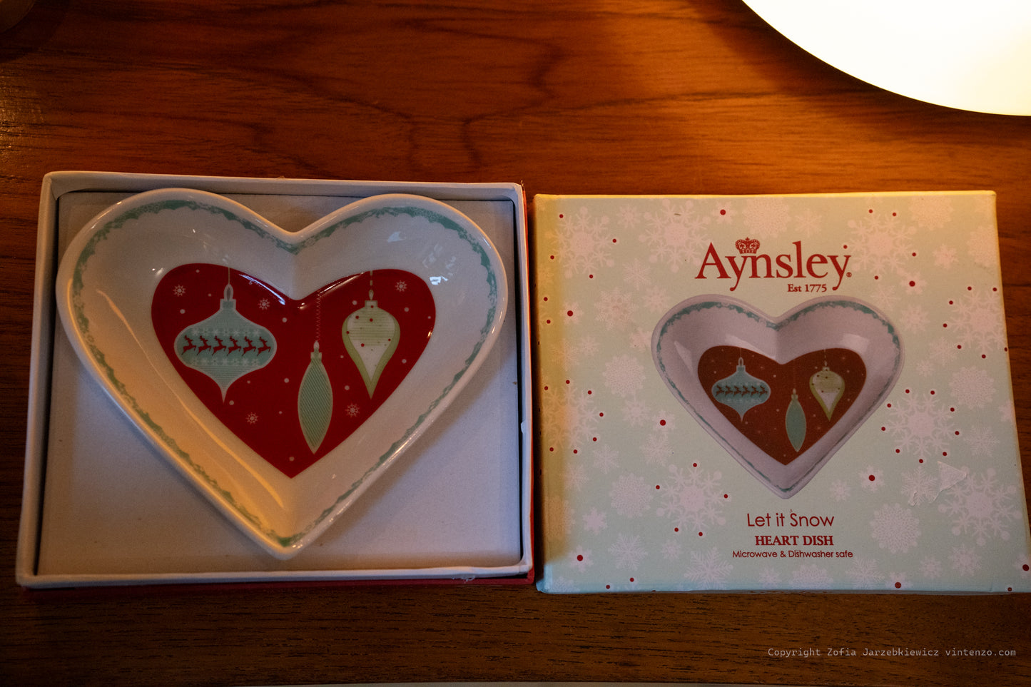 Aynsley Let It Snow Small Heart Dish