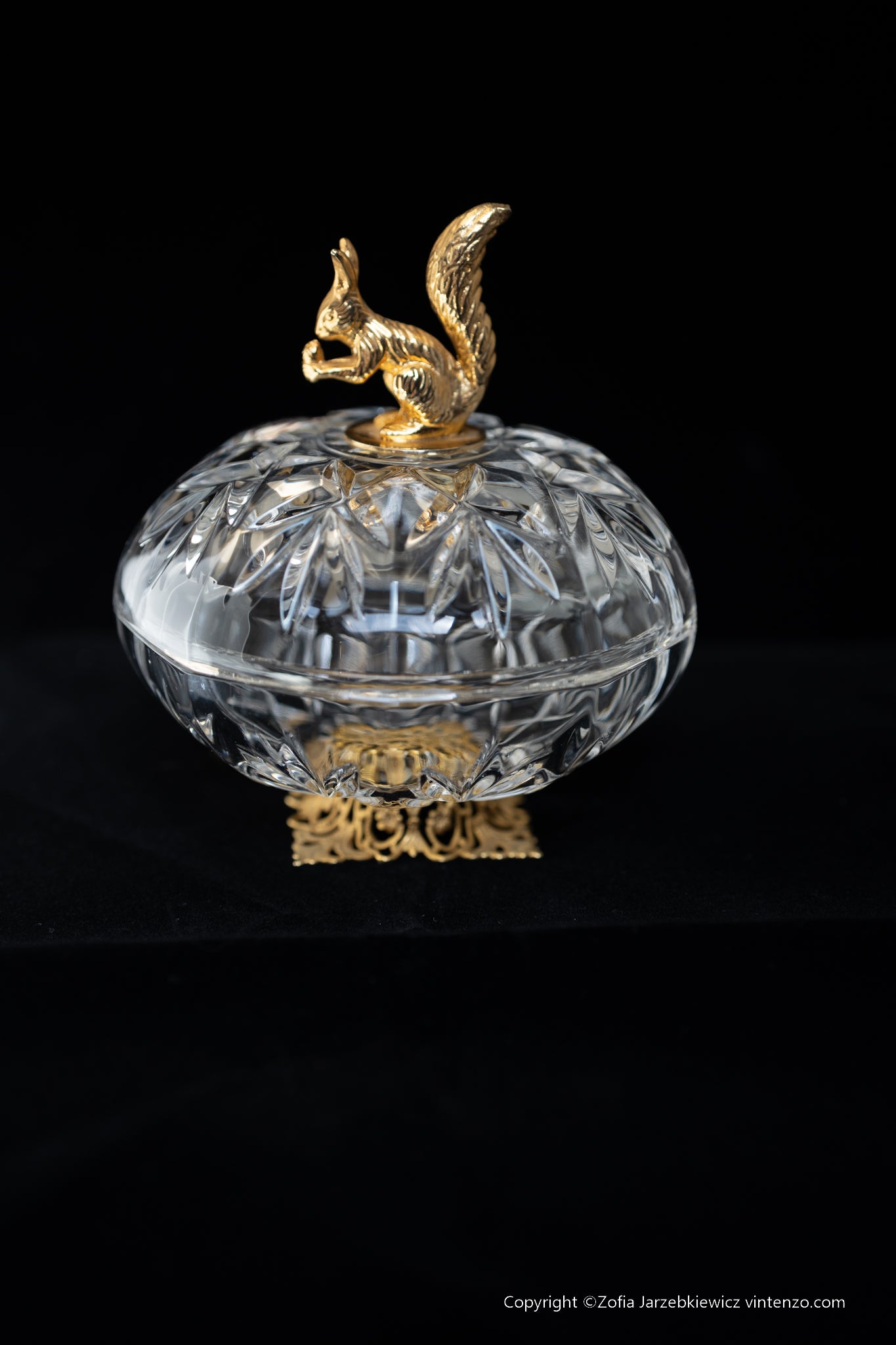 Killarney Crystal Trinket Box with Squirrel