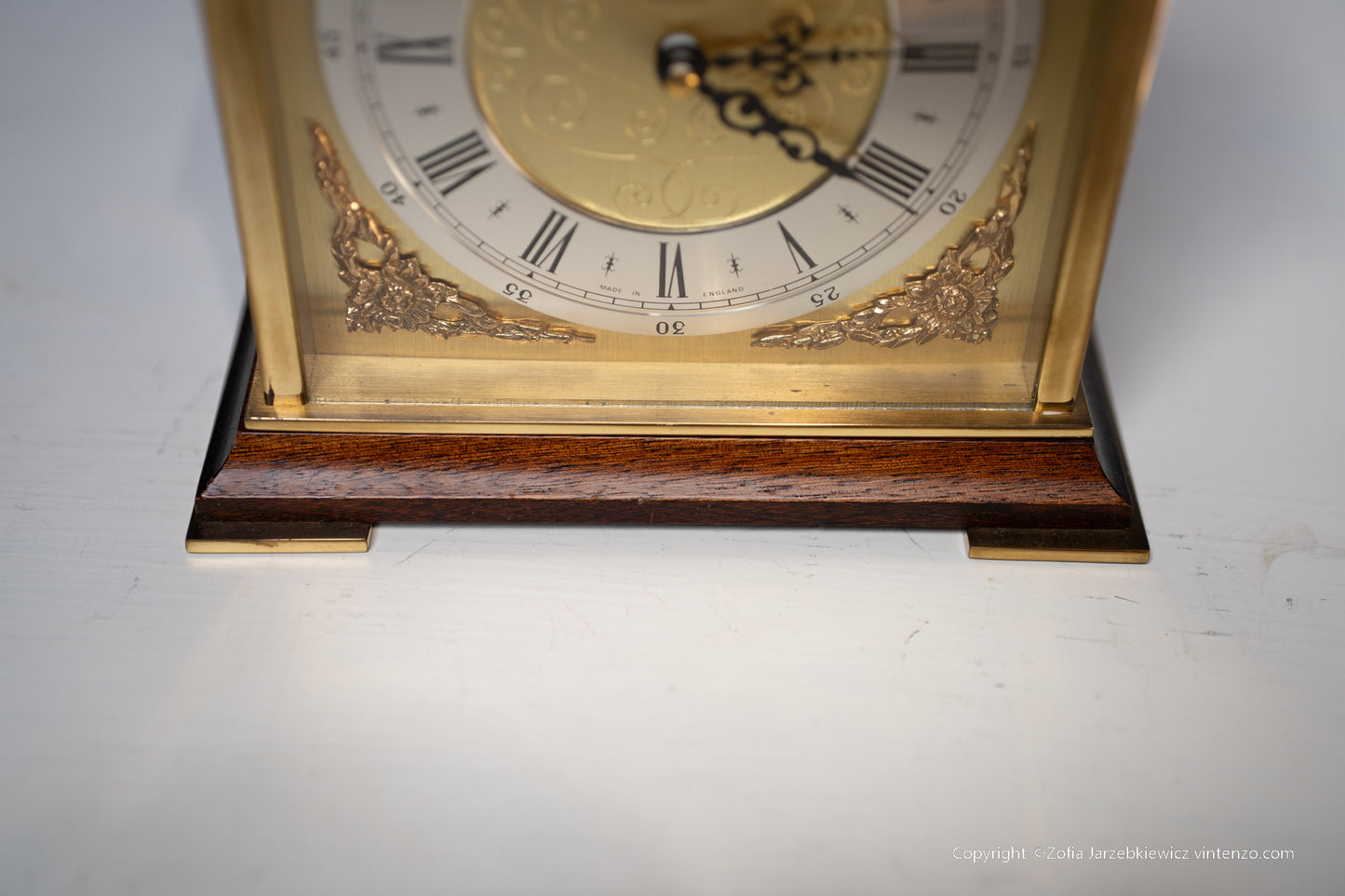 Metamec Battery Operated Quartz Mantle Clock