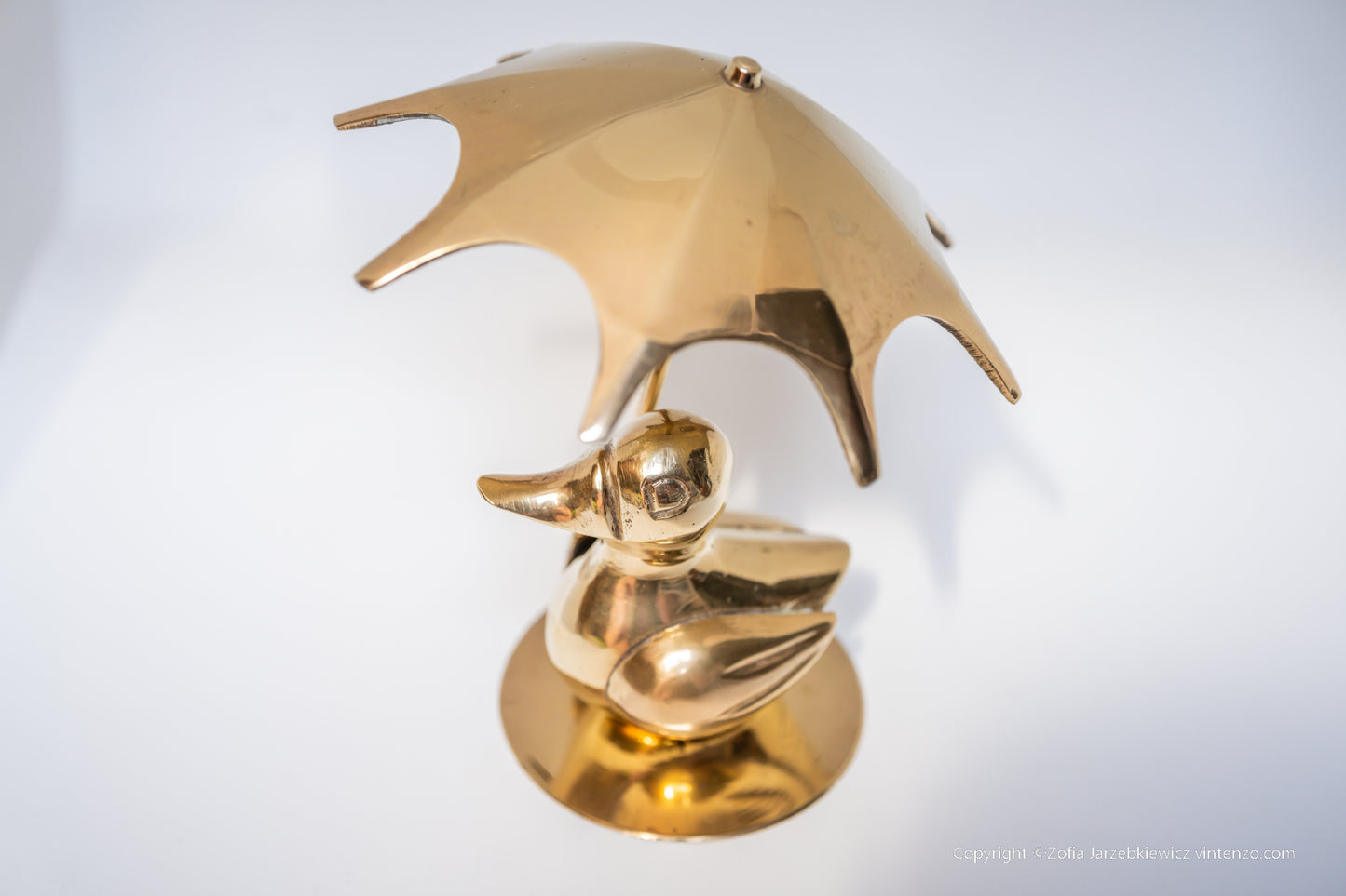 Vintage brass duck figurine with umbrella, Collectible Retro Figurine