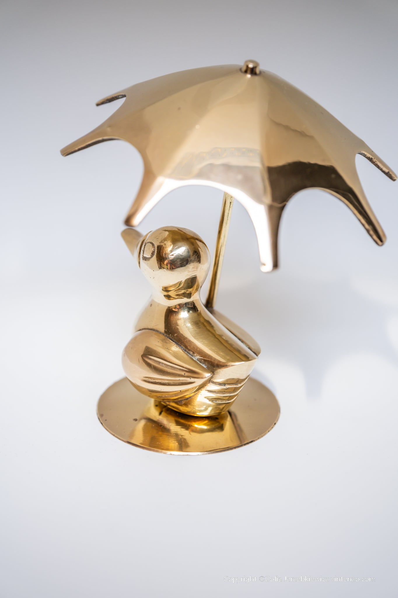 Vintage brass duck figurine with umbrella, Collectible Retro Figurine