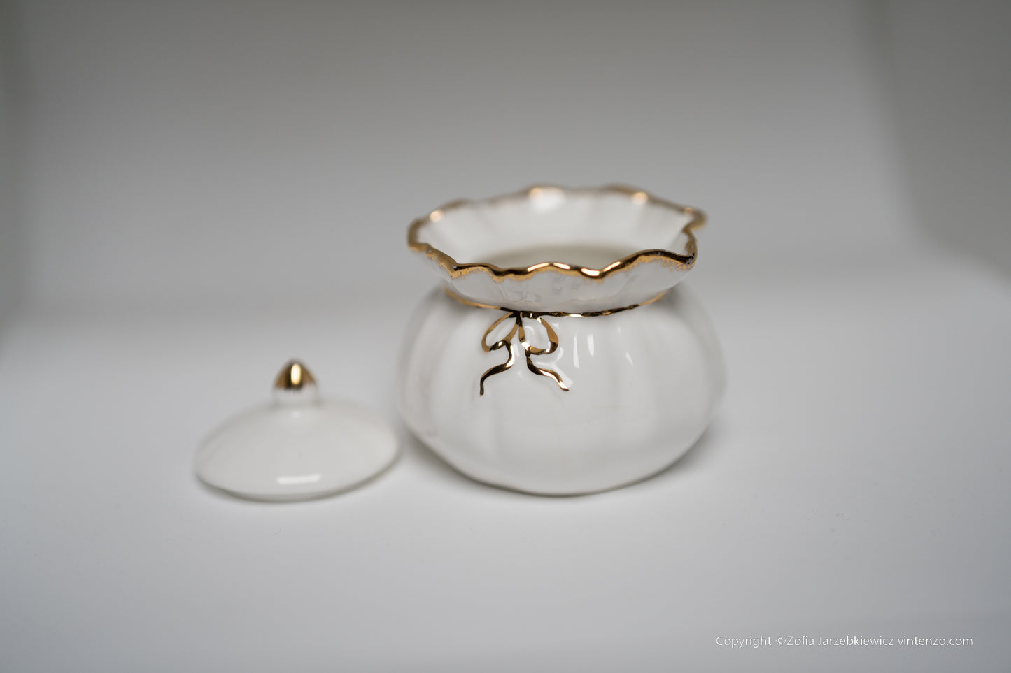 Royal Albert Lided Bone China Mini Bowl