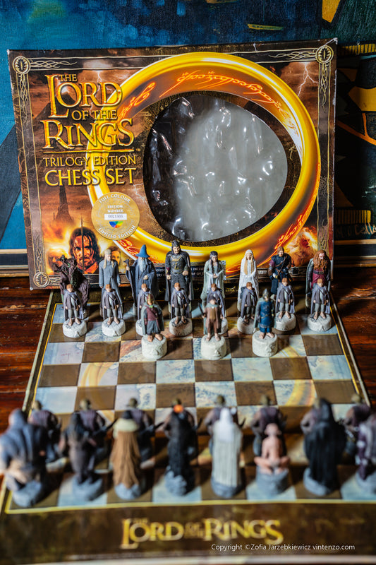 The Lord of The Rings Trilogy Edition Chess Set