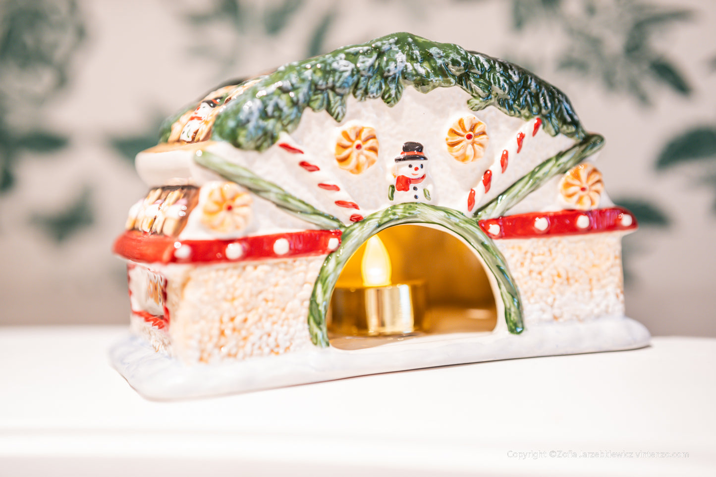 Villeroy & Boch North Pole Express Sweet Shop