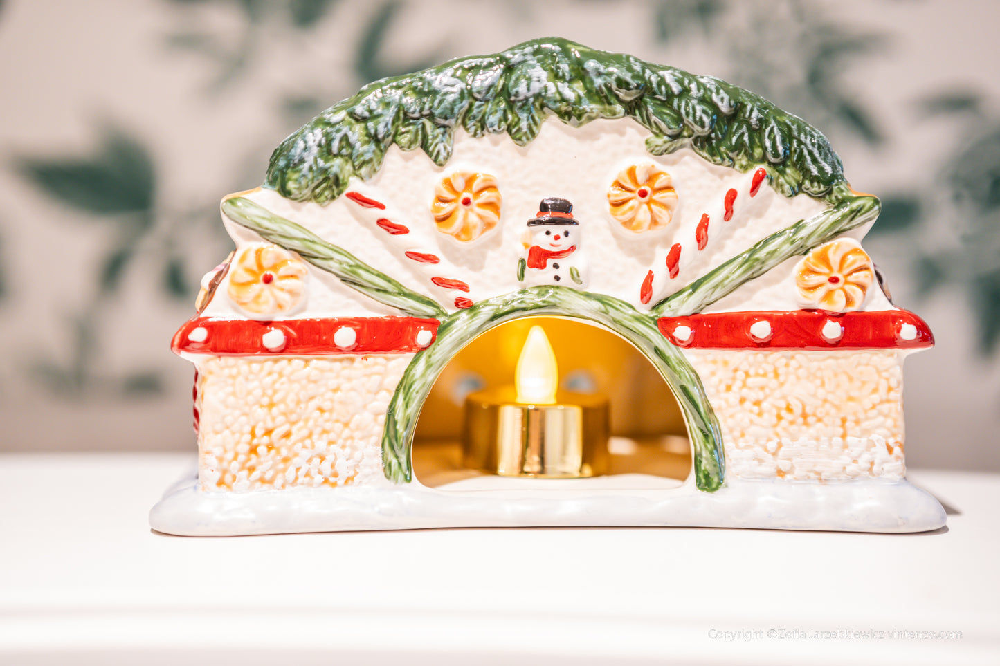 Villeroy & Boch North Pole Express Sweet Shop