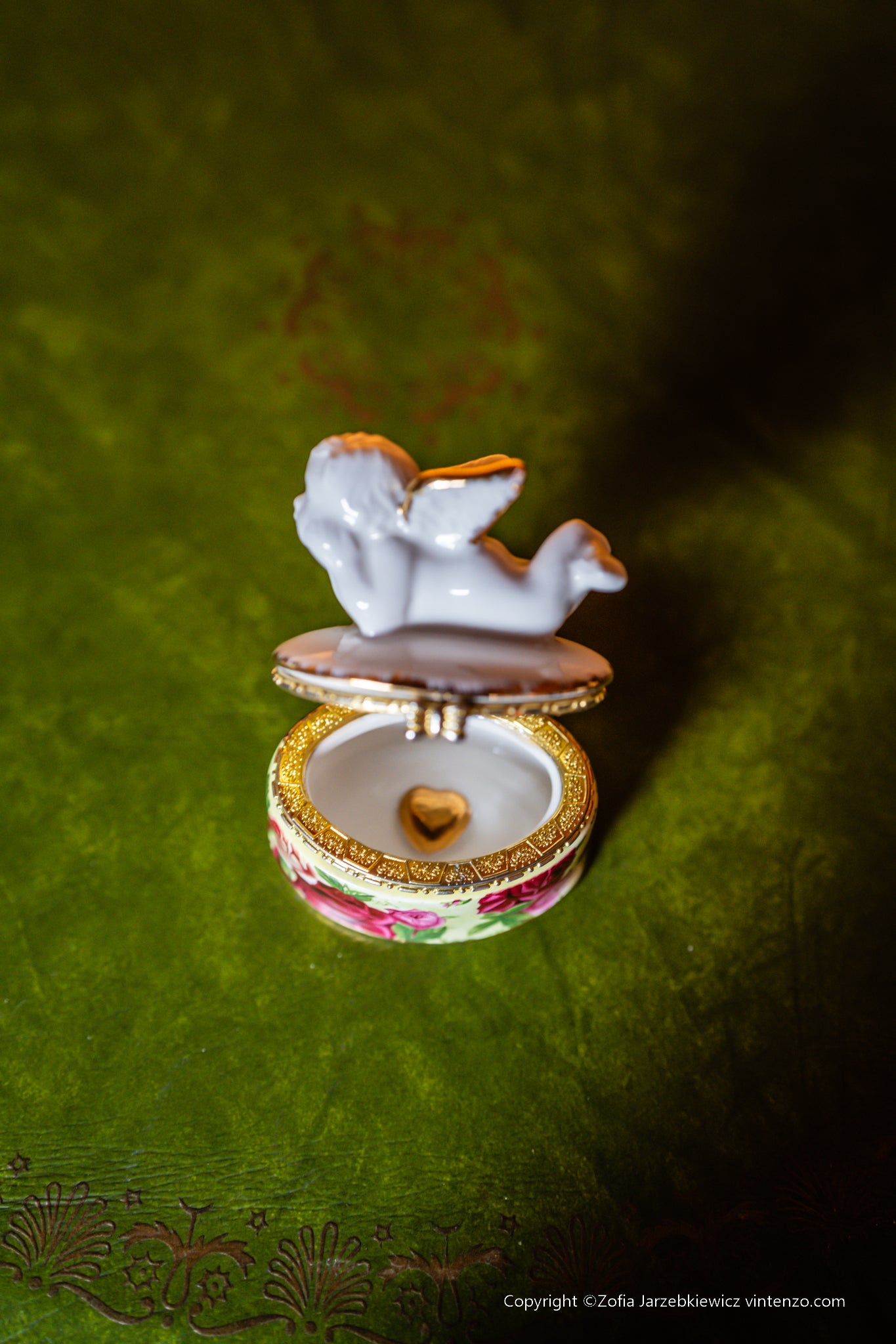 Royal Albert Old Country Roses Trinket Box with Angel Figurine